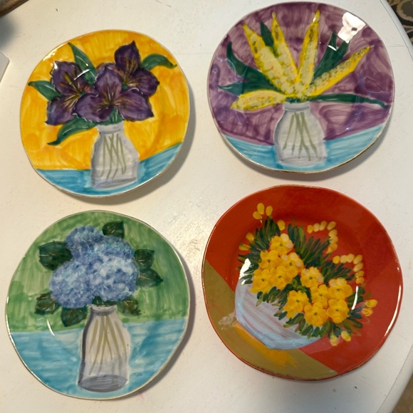 Vietri salad/luncheon plates - one of the treasured Sara’s Flowers versions. - Picture 2 of 7